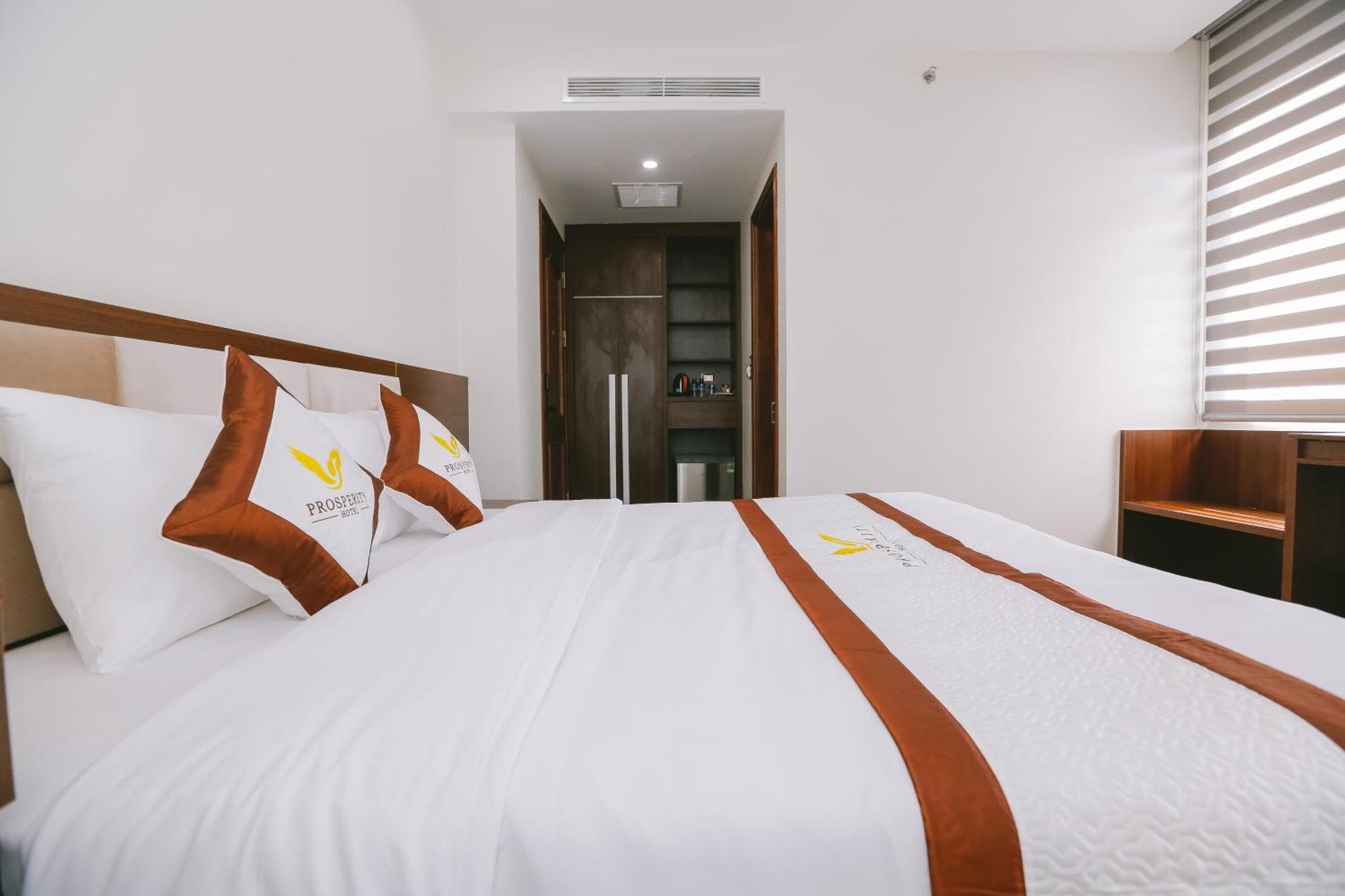 Prosperity Boutique Halong Hotel & Restaurent Ha Long Esterno foto