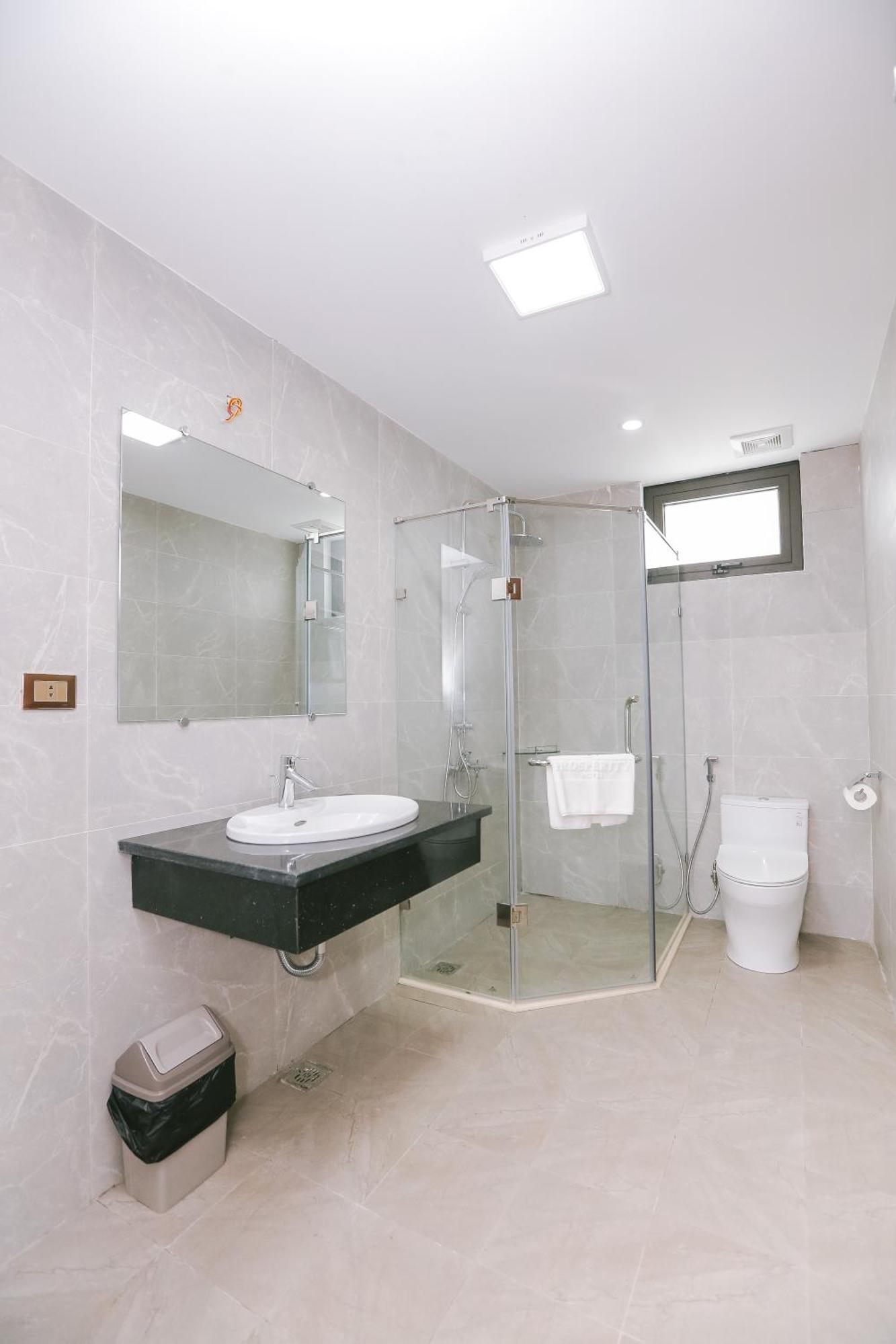 Prosperity Boutique Halong Hotel & Restaurent Ha Long Esterno foto